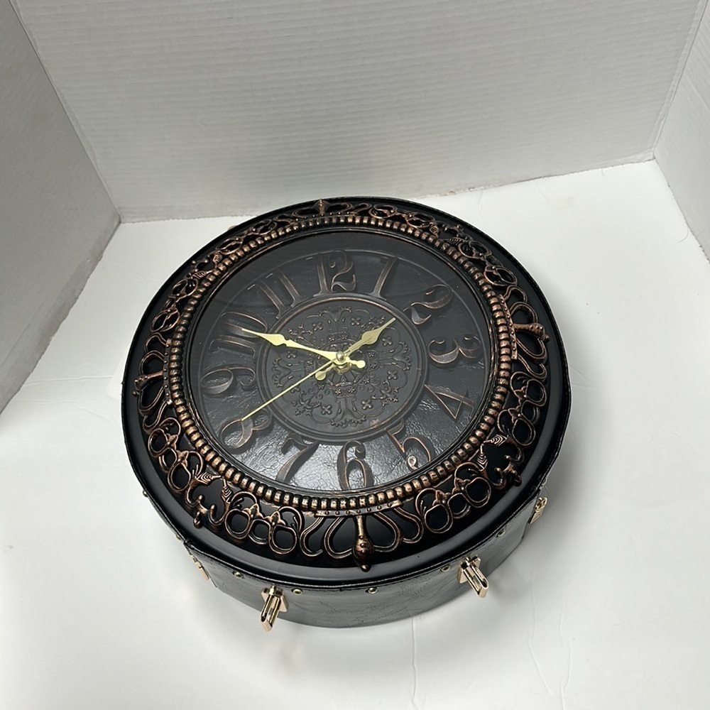BLACK Real Working Clock Handbag NEW - Picture 4 of 12